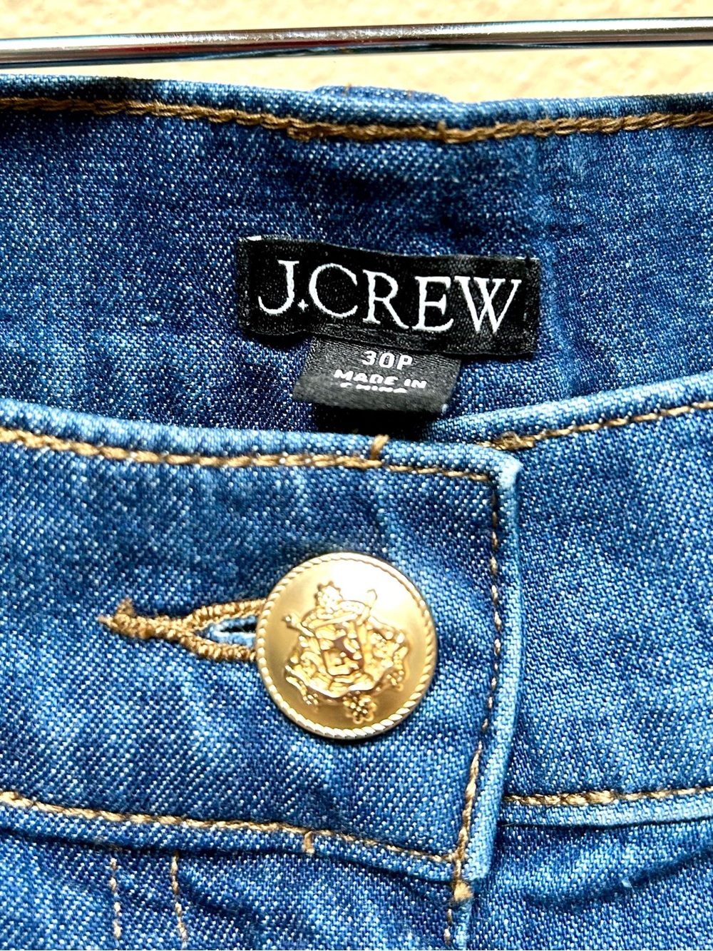 J. Crew Women’s Jeans with Gold Button SZ 30P (8/10)